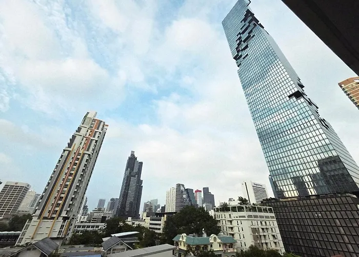 Super Spacious View Close To King Power Mahanakhon Pixel Building Silom Road Patpong Night Market 2 Minutes To Bts Rail Transit Bourgeois Lifestyle Neighborhood