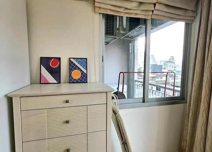 Super Spacious View Close To King Power Mahanakhon Pixel Building Silom Road Patpong Night Market 2 Minutes To Bts Rail Transit Bourgeois Lifestyle Neighborhood