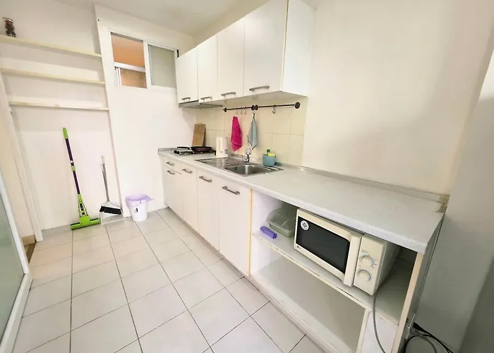 Super Spacious View Close To King Power Mahanakhon Pixel Building Silom Road Patpong Night Market 2 Minutes To Bts Rail Transit Bourgeois Lifestyle Neighborhood バンコク都