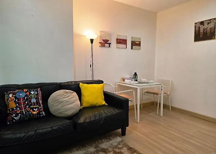 Super Spacious View Close To King Power Mahanakhon Pixel Building Silom Road Patpong Night Market 2 Minutes To Bts Rail Transit Bourgeois Lifestyle Neighborhood アパート *